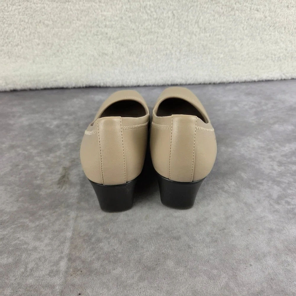 LifeStride Groovy Tan Wedge Pumps Womens Size 7M Square Toe Comfort Shoes S1943